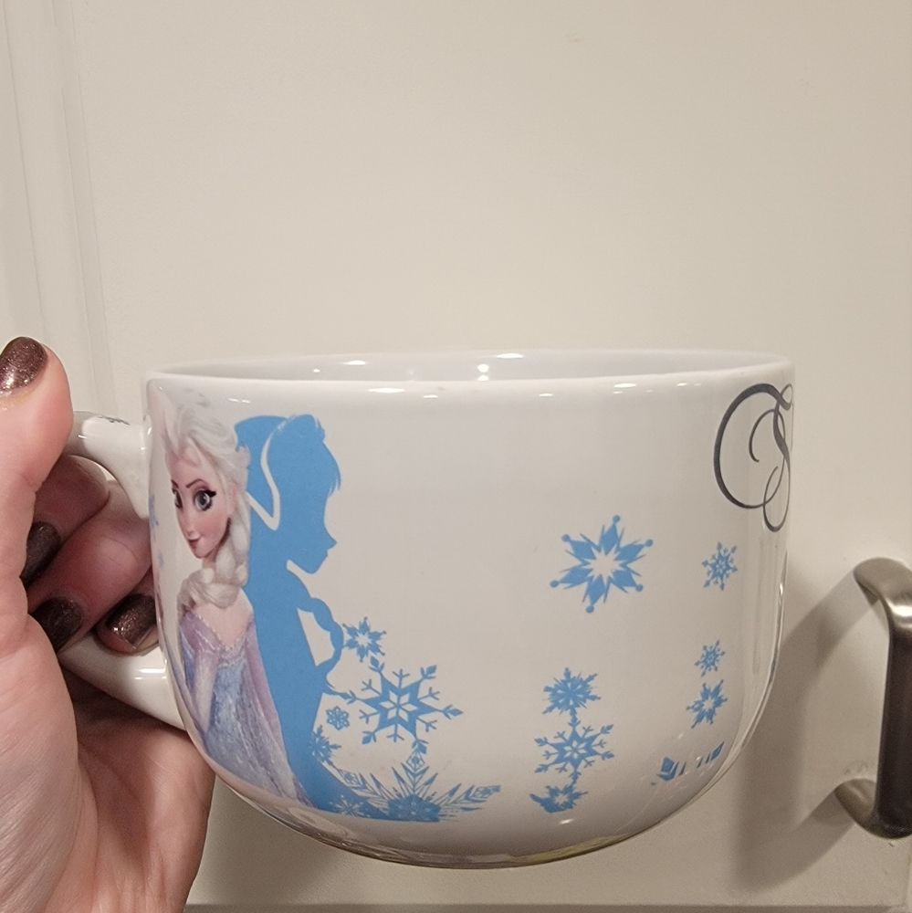 Disney Frozen Elsa Snow Queen 24 oz. Soup Mug or Coffee Cup